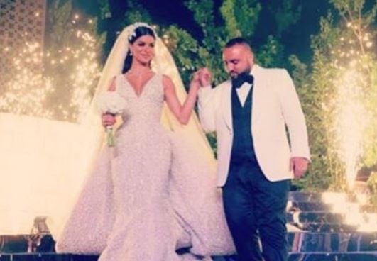 بالصور - بعد الزفاف الاسطوري.. ريما فقيه وزوجها بملابس الاستحمام في 