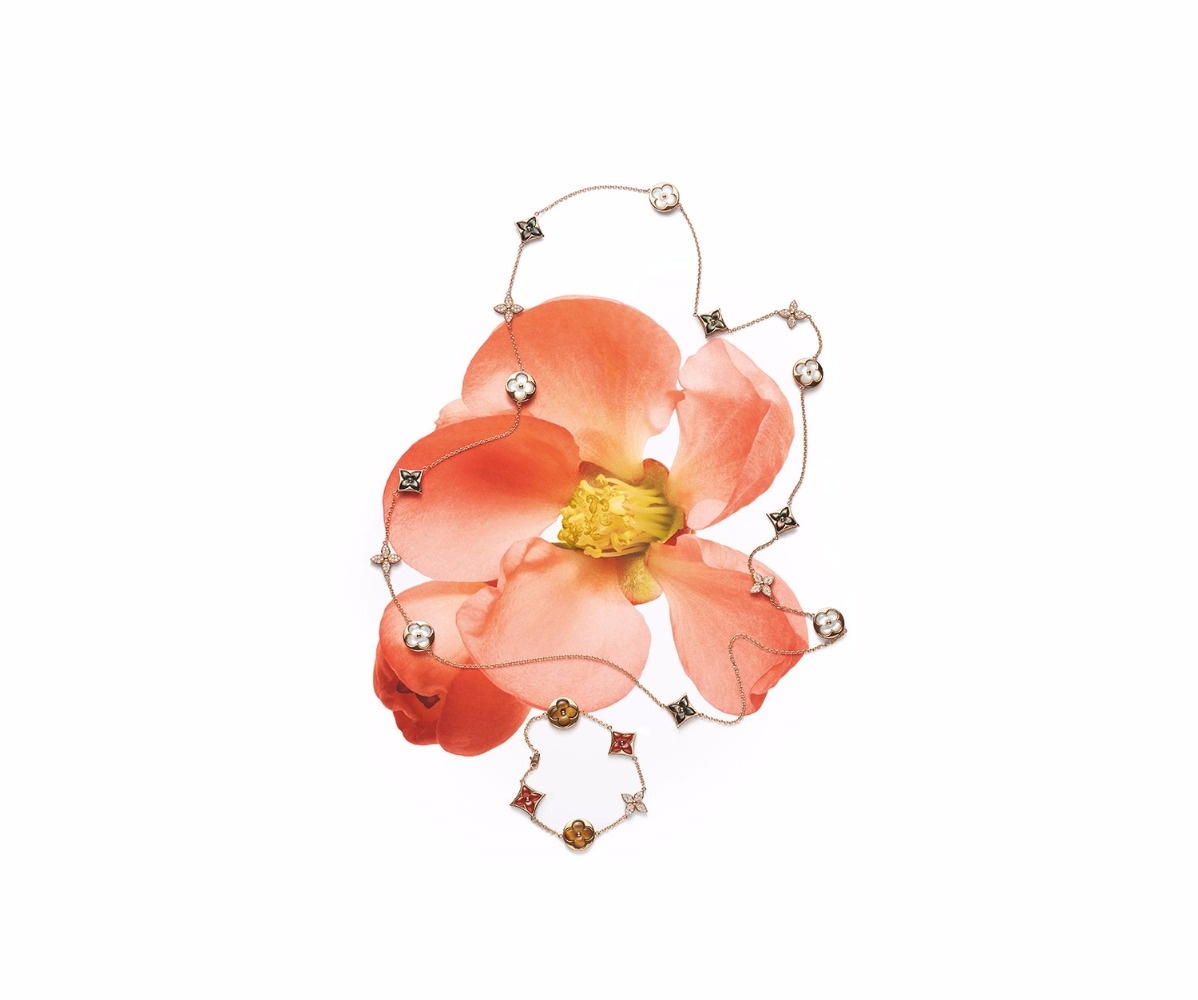 مجموعة BLOSSOM Louis 
Vuitton مجوهرات فائقة الأنوثة