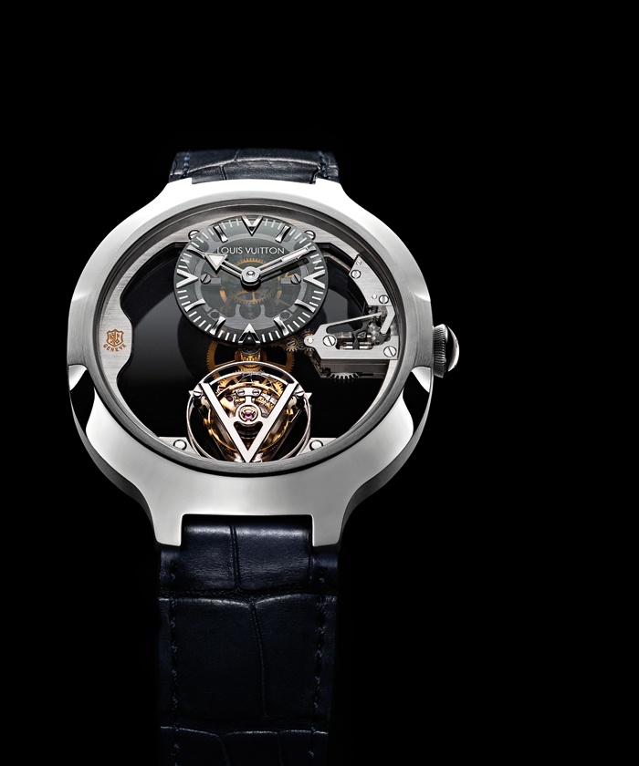 بساطة وقوة في ساعة  Flying Tourbillon «Poinçon de Genève» من Louis Vuitton