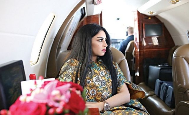 بالفيديو - زوج المهرة البحرينية يهديها طائرة خاصة في عيدها!! شاهدوا ردة فعلها
