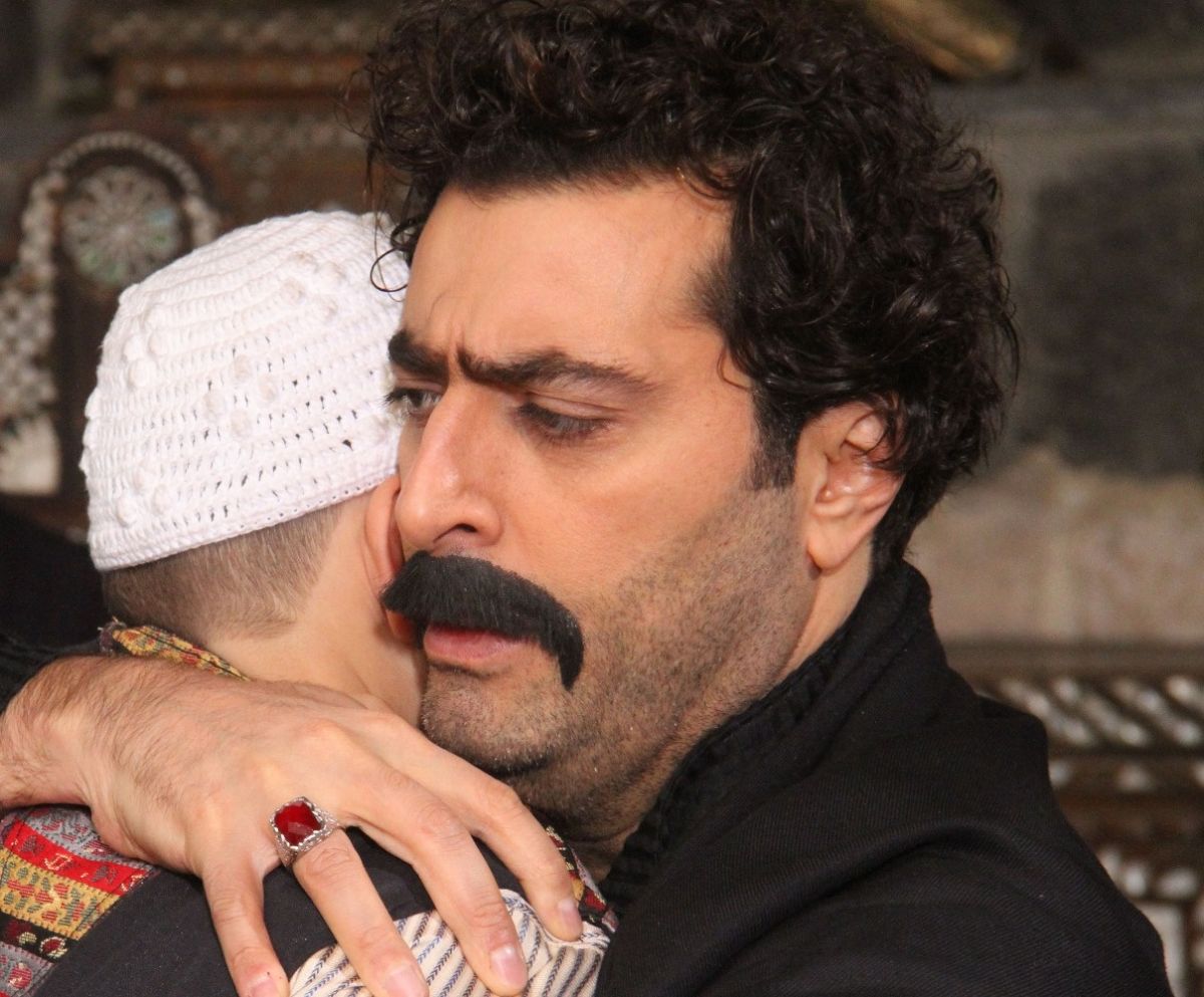 بالصور - تعرّفوا على ابن باسم ياخور من كاريس بشّار في 