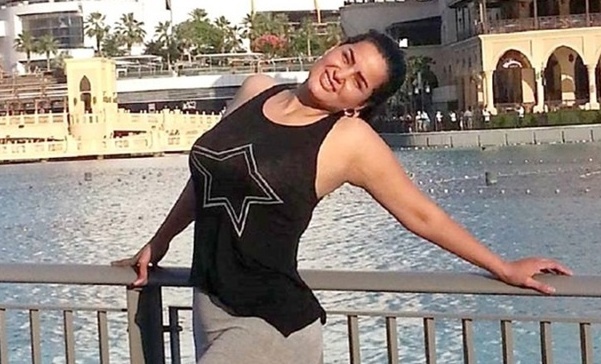 بالصورة – سما المصري تنتقد فستان رزان مغربي القصير.. ماذا قالت؟