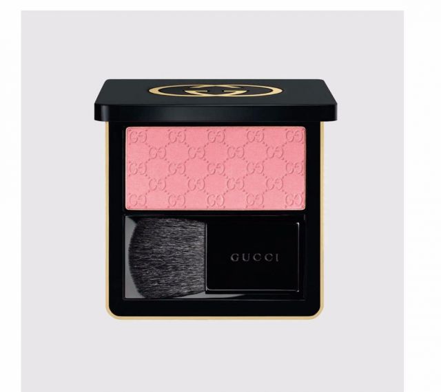 شفافية الورد Gucci Sheer Blushing Powder in Pink Camelia no.060