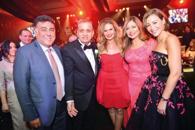 منة وليلى ويسرا مع السبكي
