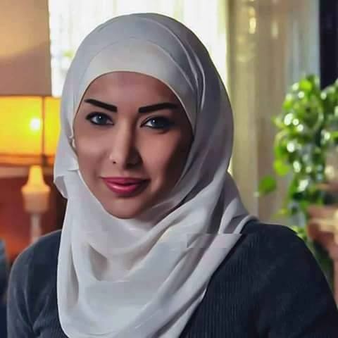 بالصور - شاهدوا سلافة معمار وهبة نور وديمة قندلفت ونجمات الدراما السورية بالحجاب