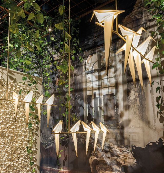 عناصر الإضاءة بأشكال مجردة من وحي الطيور