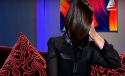 بالفيديو- بكاء وانهيار داليا البحيري بسبب زوجها المتوفي... وهذا آخر ما حصل مع ابنتها!