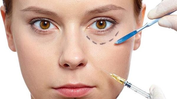 حقنة بـ75$ تخلّصك من الهالات السوداء!!