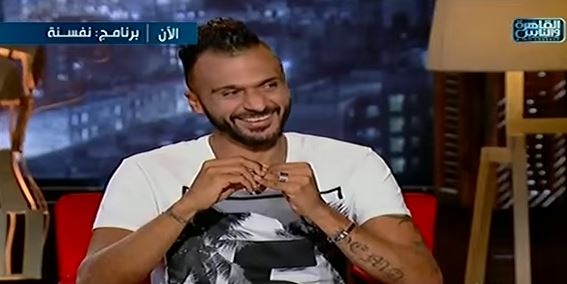 بالفيديو – مذيعة تعرض الزواج على ابراهيم سعيد.. وردّ فعله مضحك!