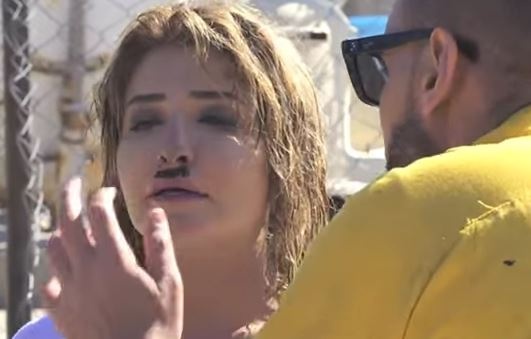 بالفيديو – إصابات بالغة لعلا غانم.. ورامز يسخر بطريقته من رموشها المستعارة!