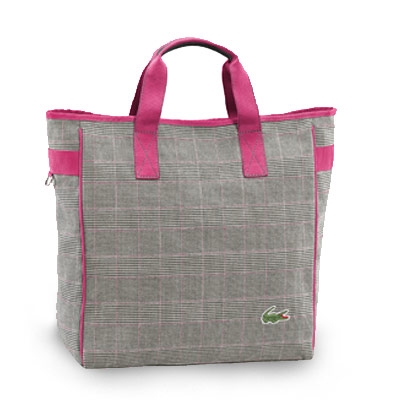مجموعة جديدة من حقائب لاكوست Lacoste مستوحاة من الأناقة الرياضية