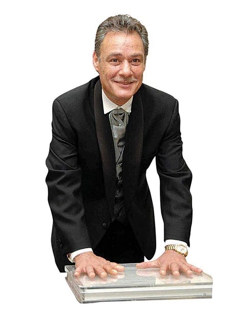 فاروق الفيشاوي