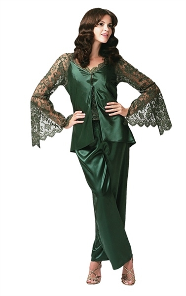 مجموعة «فيروز» للعرائس من «نعومي»