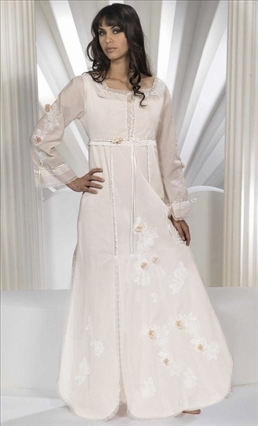 «إيسيره إينتيما» و«كريزيوني إليتشي»