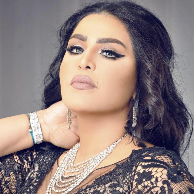 شاهدوا كيف احتفلت أحلام بعيد زواجها!