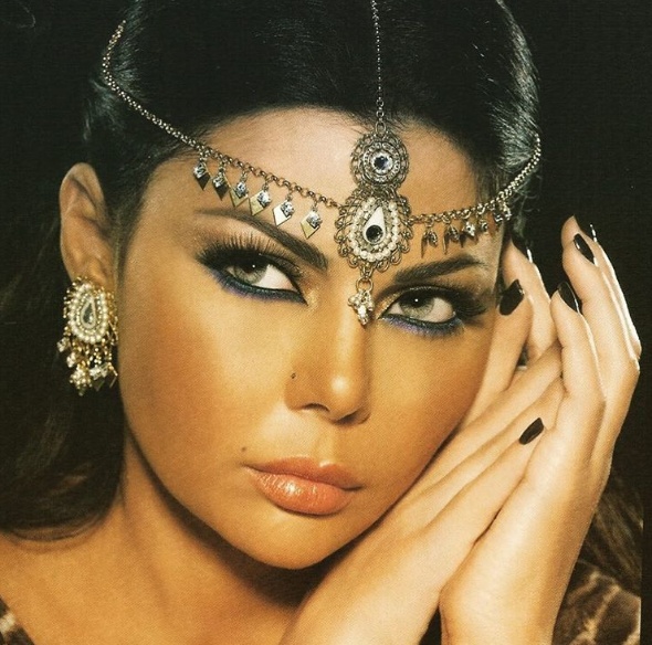 بالصور - هيفاء وهبي تغيّر 