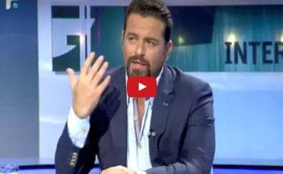 بالفيديو - فنّان سوري يرفض 