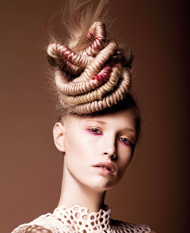 تسريحات من
 Christophe Gaillet
