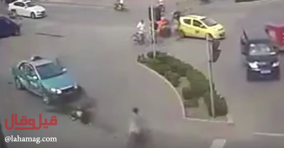 بالفيديو - شاهدوا كيف إنتقم هذا الرجل من طليقته وحبيبها!