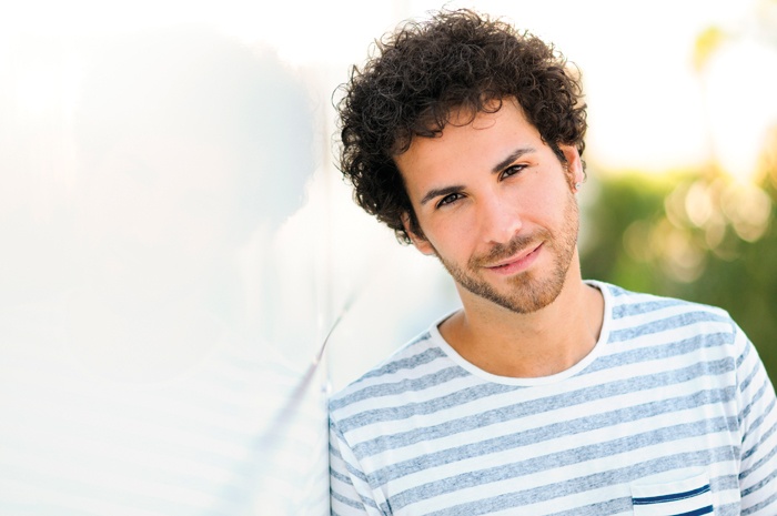 شعرك أجعد؟ إليك هذه النصائح!