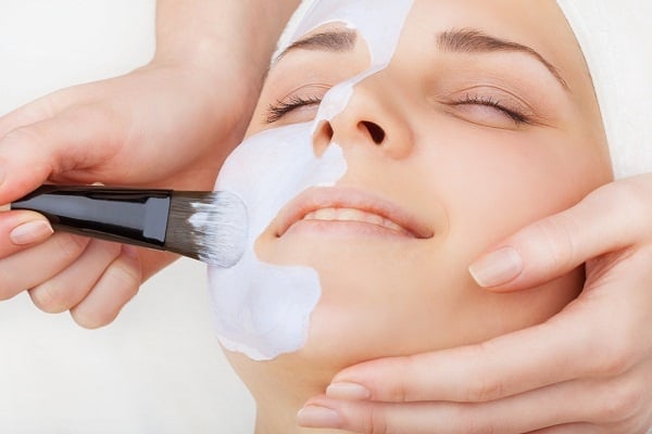 اللبن لمعالجة حروق الشمس