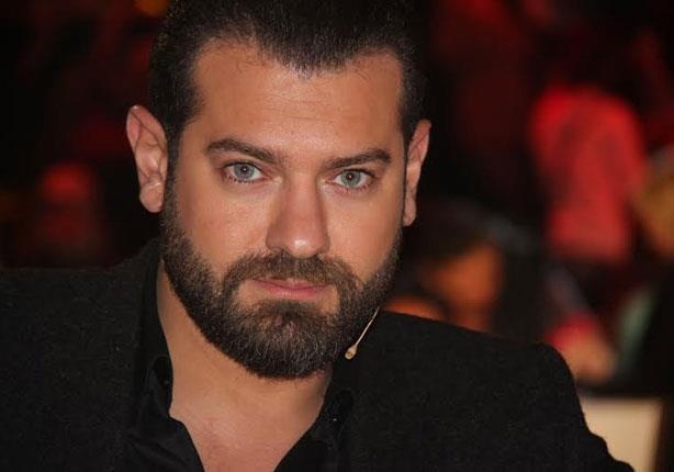 بالفيديو- عمرو يوسف: 