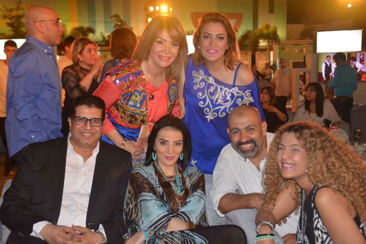 بالصور- أول ظهور لسمية الخشاب بعد شائعات طلاقها وهبة مجدي بدون خطيبها