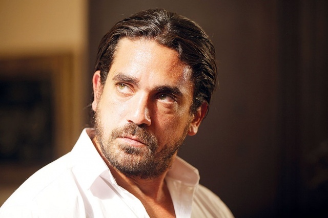 مؤلف يتبرأ من مسلسله.. ما رد فعل البطل؟