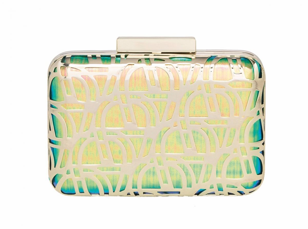 مجموعة Aigner النسائية لربيع/صيف 2016...  ألوان زاهية وتصاميم جذابة