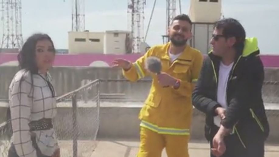 بالفيديو – إغماء ضيفة رامز جلال بين النيران.. ورد فعلها صادم!