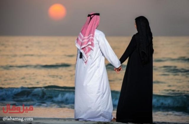 بالصور - سعودية تهدي زوجها سيارة وفيلا.. لسبب غريب!