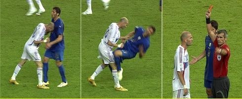 لاعب إيطالي يكشف أخيراً بماذا شتم زيدان دافعاً إياه لنطحه في كأس العالم 2006