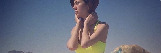 بالصور - فنّانة مصرية شابة تثير الجدل