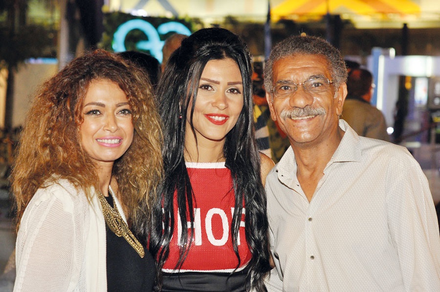 أول ظهور لمنة شلبي بعد شائعة اعتزالها