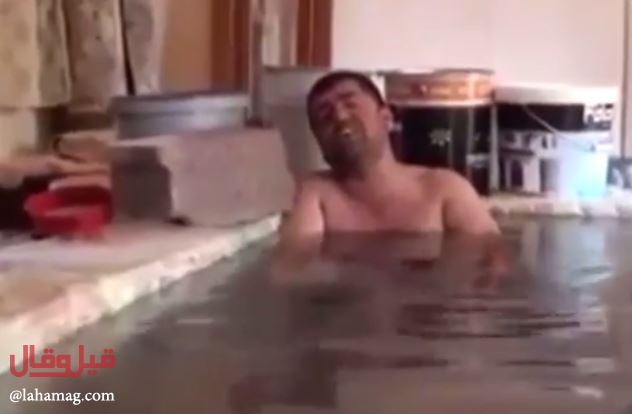 فيديو طريف - لحلّ مشكلة الحرّ.. شاهدوا ماذا إبتكر!