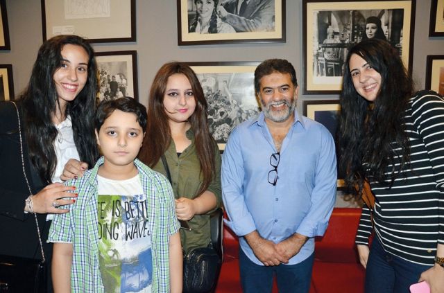 محسن محيي الدين والمعجبون
