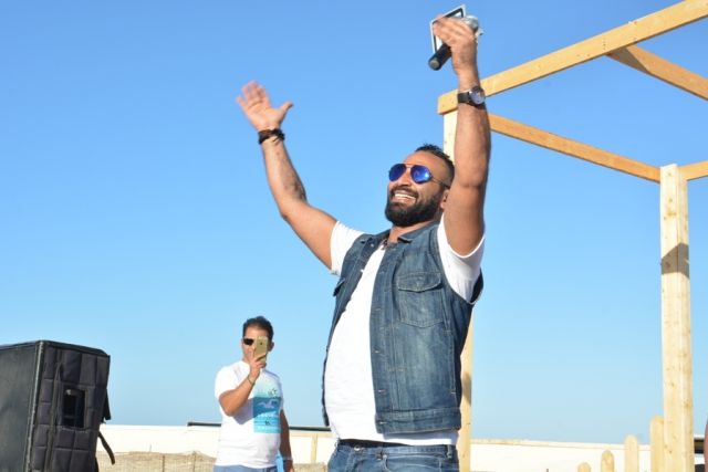 بالصور: أحمد سعد يصطحب أولاده في أولى حفلاته بعد إنفصاله عن ريم البارودي؟