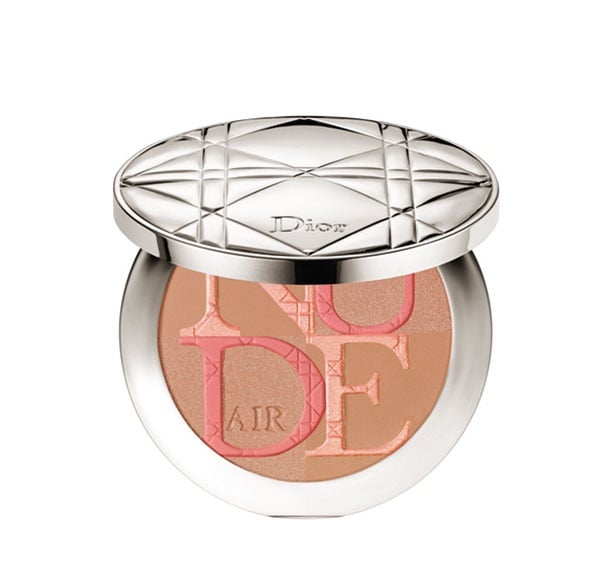 دافىء Dior Skin Nude Air Glow Powder in Warm Light no.004
