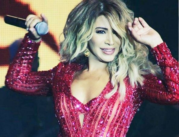 نوال الزغبي وابنتها تثيران الجدل بهذه الصور السيلفي!