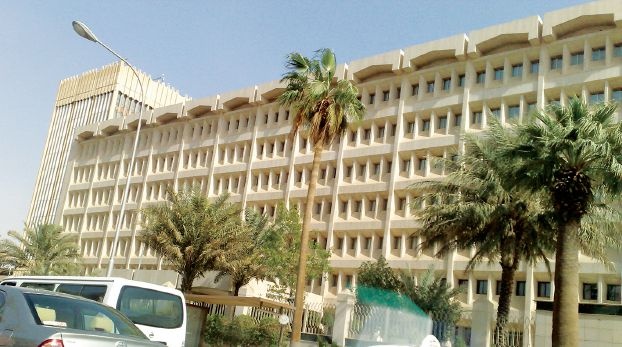 وزير العدل يشدد على «المأذونين»: لا نكاح من دون موافقة المرأة «لفظياً»