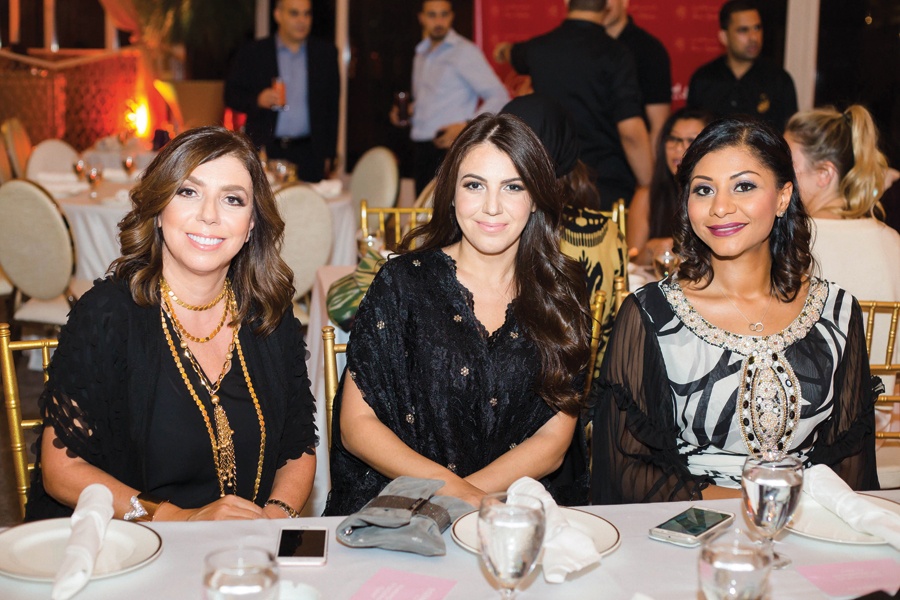 احتفال باريس غاليري