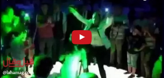 بالفيديو - عروس تشعل المواقع برقص لا يصدق على وقع أغنية شعبية
