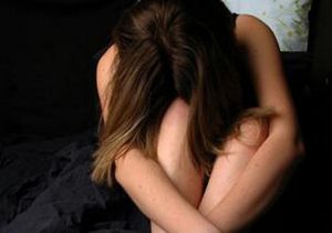 الفتاة المغتصبة من قبل ثلاثة شبان في لبنان تعترف: زوج عمتي اغتصبني في منزل جدي وهذه هي تفاصيل القضية