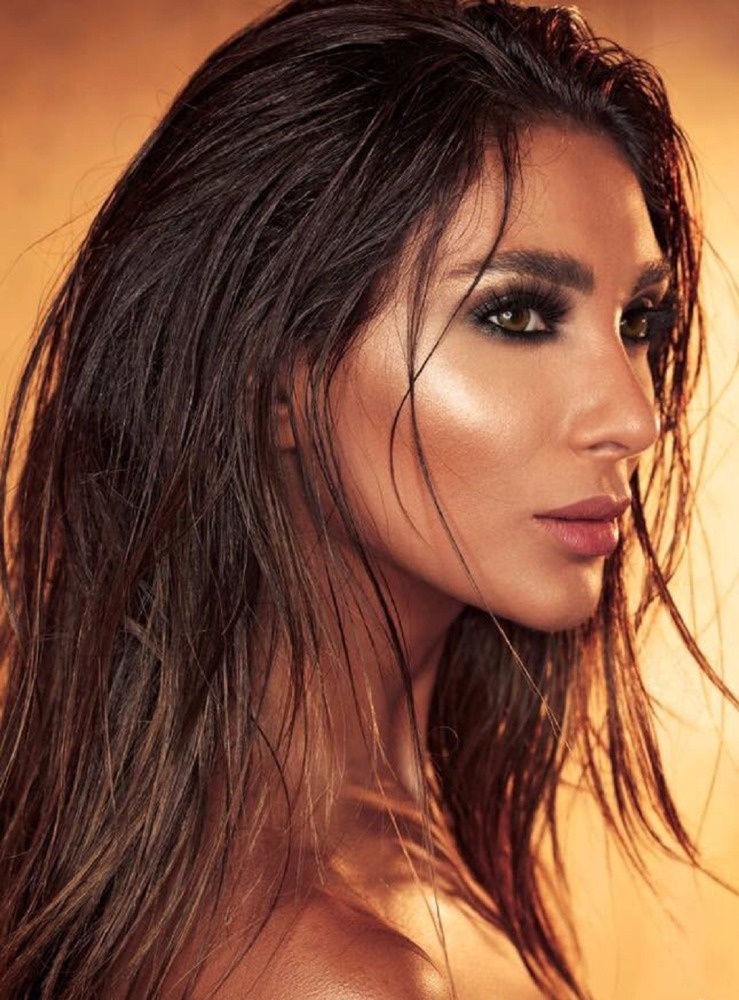 هكذا تصبح بشرتك السمراء كبشرة ألين وطفا... من دون ماكياج