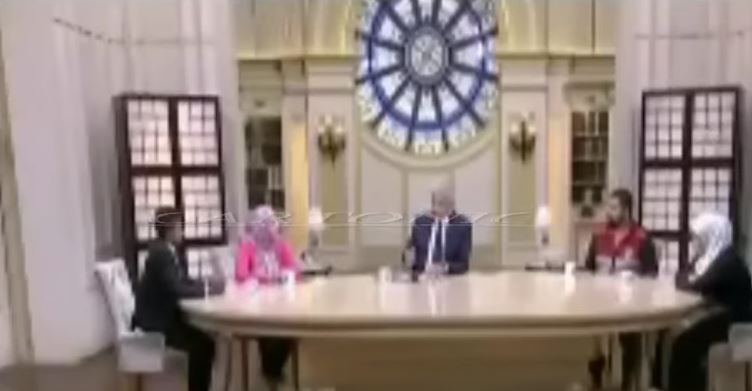 بالفيديو - بعد تزويج ابنته القاصر من طفل.. هكذا تصرف الأب على الهواء!