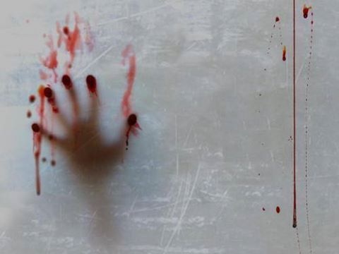 جريمة جديدة.. أم تقتل طفليها وتطلب المساعدة لدفنهما!!