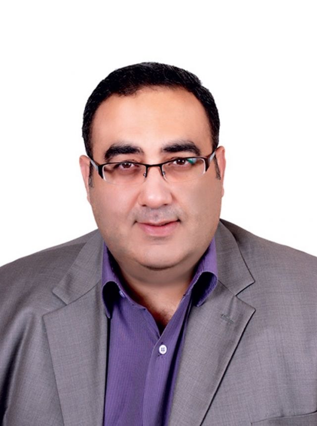 الدكتور أحمد بحري