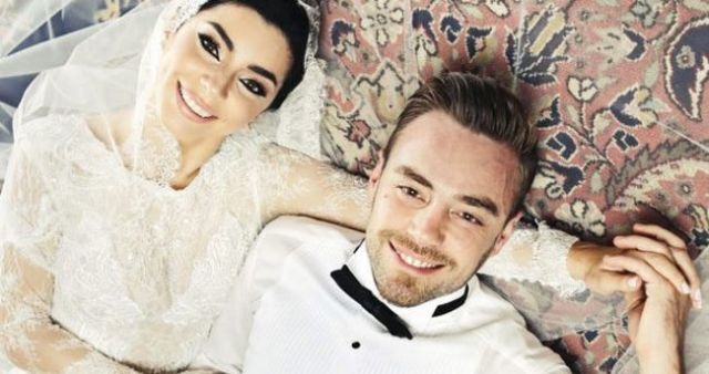 ما هدية النجم التركي مراد دالكليش لمرفي في عيد زواجهما الأول؟