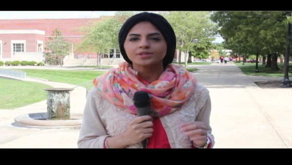 قصة طالبة سعودية أصبحت مذيعة في أميركا بعد تعرضها للسخرية