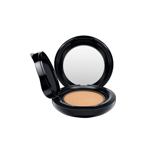 الأساس المضغوط
لسحنة مشرقة بلا عيوب